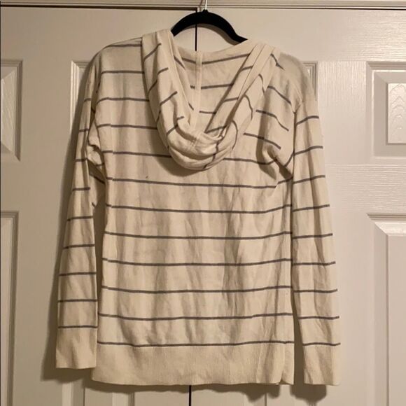 Gap Body Ivory & Grey Striped V Neck Hooded Pullover Sweater Size Large - Picture 8 of 8